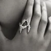 Anello con lettera A placcato argento Zalio