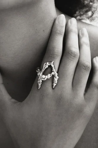 Anello con lettera A placcato argento Zalio