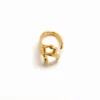 Anello con lettera R placcato oro Zalio