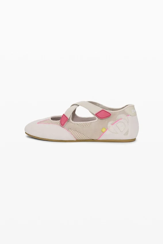 Ballerina in rete con logo Ballerina in rete con logo