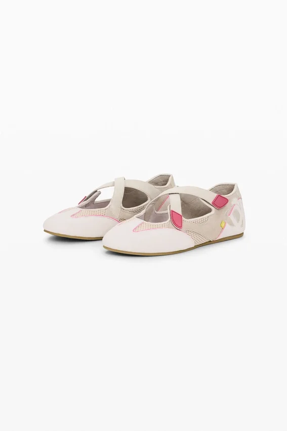Ballerina in rete con logo Ballerina in rete con logo