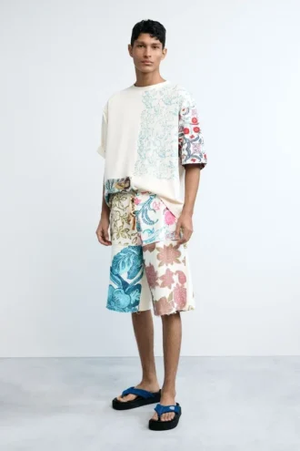 Bermuda in maglia con fiori
