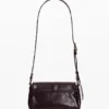 Borsa a tracolla piccola lucida Borsa a tracolla piccola lucida