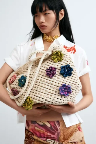 Borsa all’uncinetto con fiori