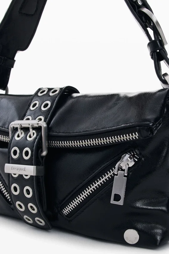 Borsa con fibbia effetto pelle Borsa con fibbia effetto pelle