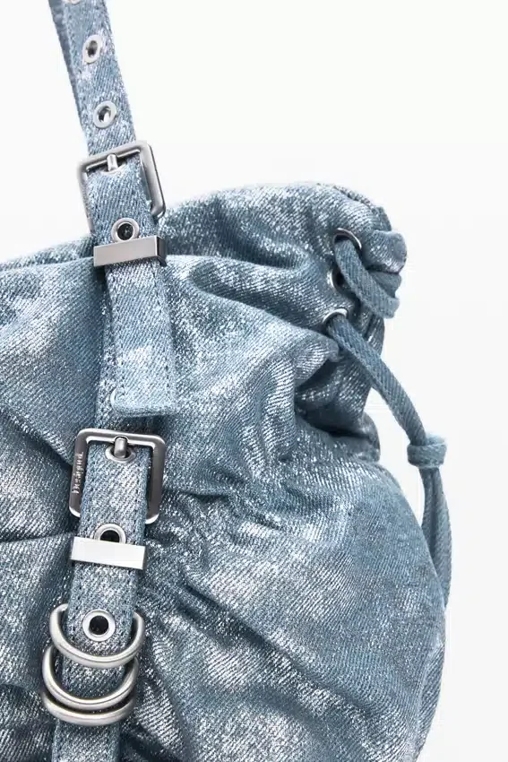 Borsa in denim con ruches Borsa in denim con ruches