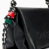 Borsa media con ciondolo e logo