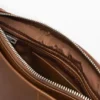 Borsa media con ciondolo e logo