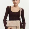 Borsa media con patta ricamata