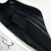 Borsa media con scritte