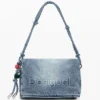 Borsa media in denim con ciondoli