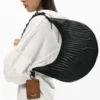 Borsa ovale media goffrata