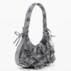 Borsa piccola con applicazioni a forma di farfalla Borsa piccola con applicazioni a forma di farfalla