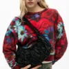 Borsa piccola con fiori rossi