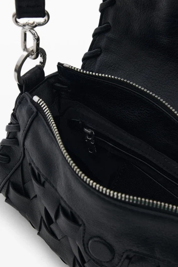 Borsa piccola intrecciata Borsa piccola intrecciata