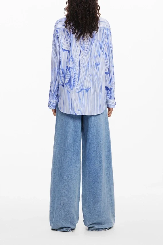 Camicia oversize in stile Arty Camicia oversize in stile Arty
