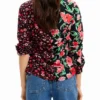 Camicie a fiori con arricciature