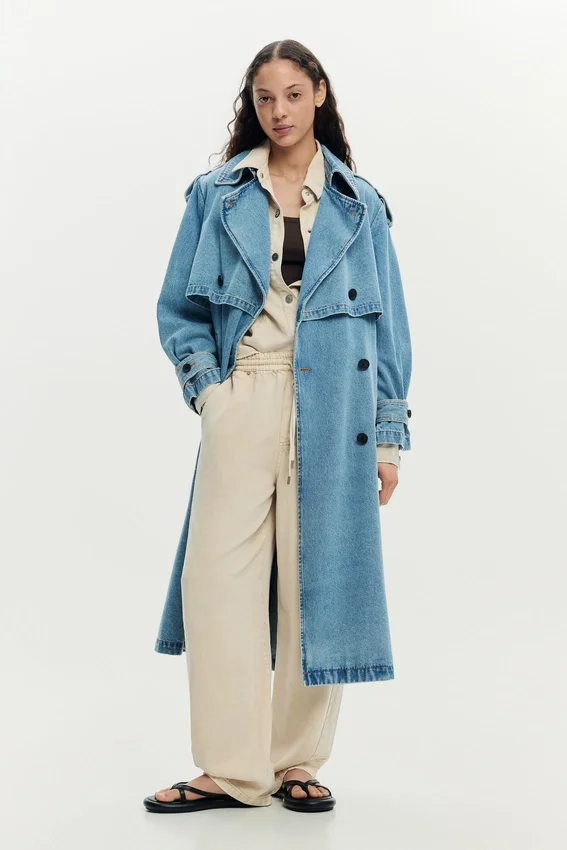 Cappotto in denim con cintura Cappotto in denim con cintura