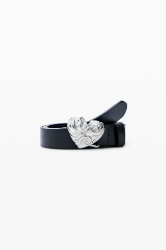 Cintura in pelle a forma di cuore