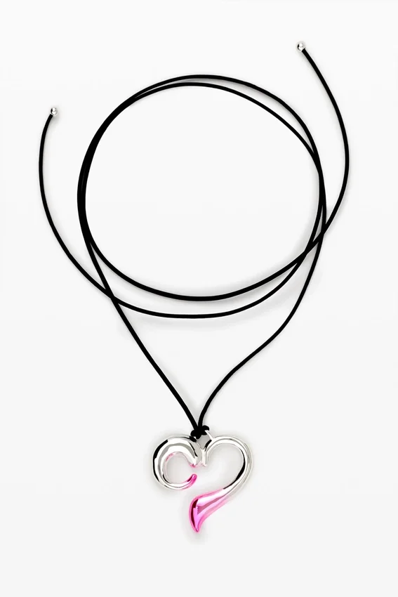 Ciondolo a forma di cuore Zalio con cordino Ciondolo a forma di cuore Zalio con cordino