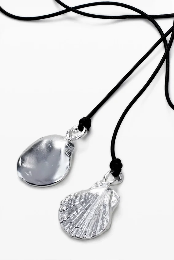 Ciondolo multiposizione con cordino in pelle placcato argento Zalio Ciondolo multiposizione con cordino in pelle placcato argento Zalio