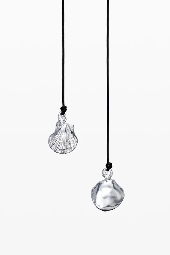 Ciondolo multiposizione con cordino in pelle placcato argento Zalio Ciondolo multiposizione con cordino in pelle placcato argento Zalio