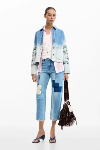 Giacca di jeans con fiori