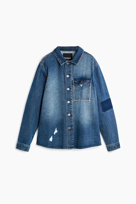 Giacca in denim con toppe Giacca in denim con toppe