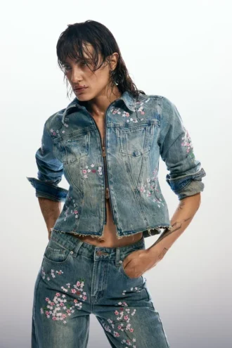 Giacca in denim ricamata