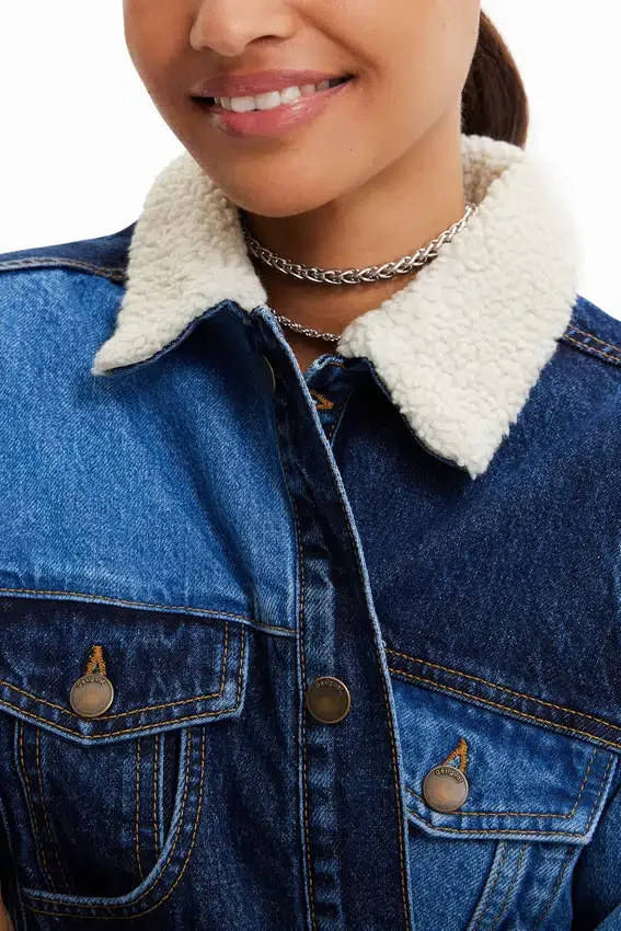Giacca lunga in denim imbottita Giacca lunga in denim imbottita