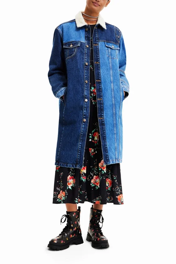 Giacca lunga in denim imbottita Giacca lunga in denim imbottita