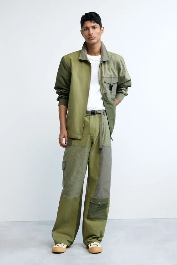 Giacca militare con tasche Giacca militare con tasche