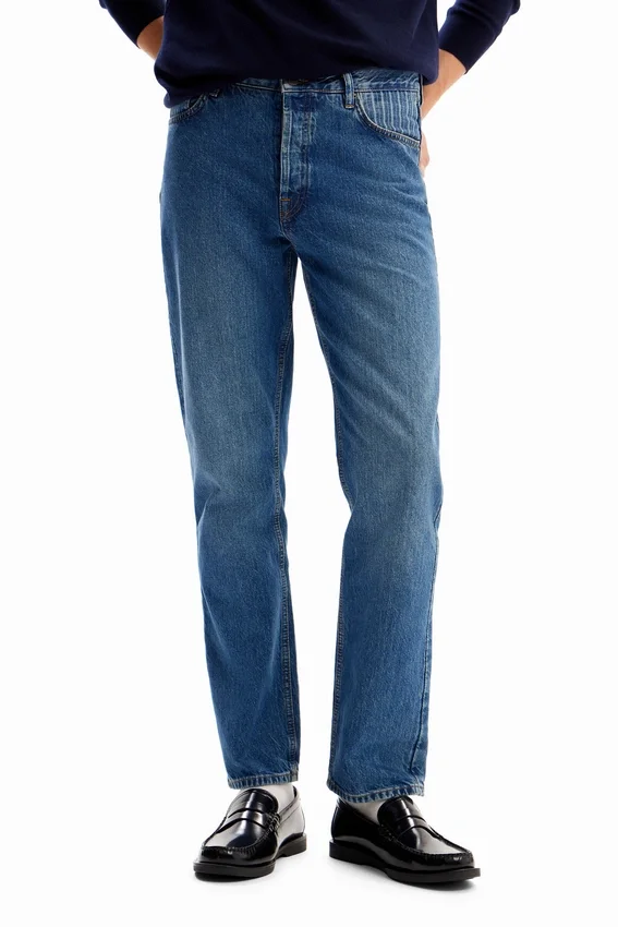 Jeans a gamba dritta Jeans a gamba dritta
