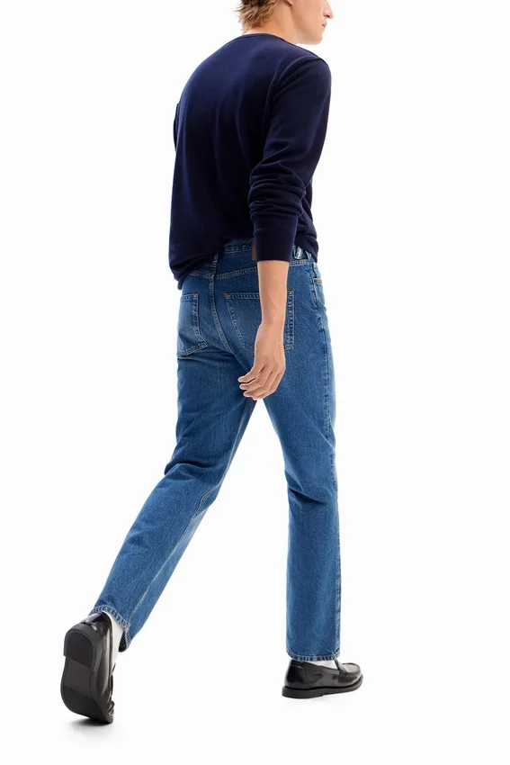 Jeans a gamba dritta Jeans a gamba dritta