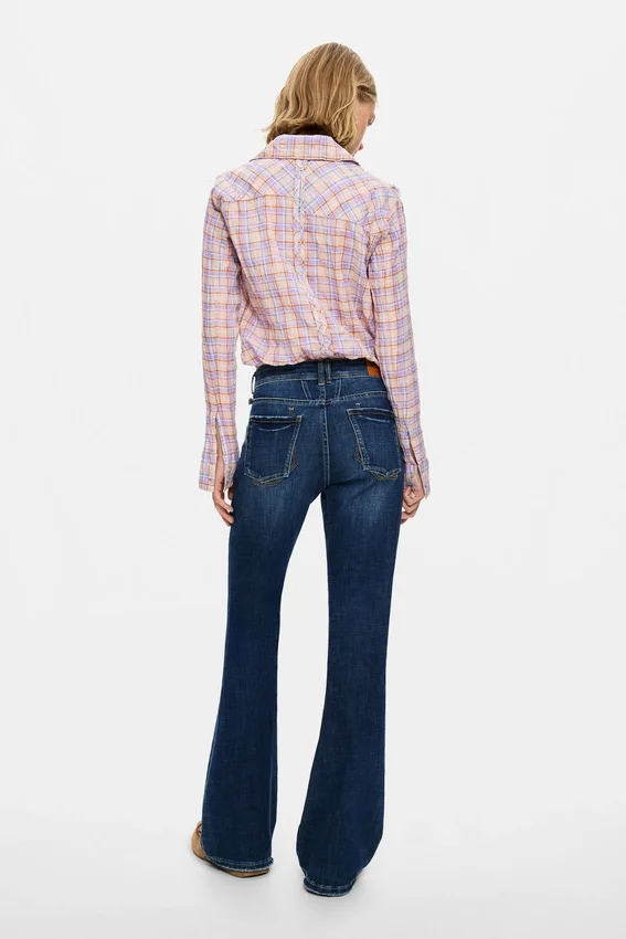 Jeans a zampa lavati Jeans a zampa lavati