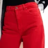 Jeans dritti a vita alta