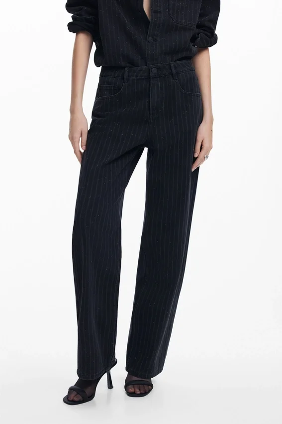 Jeans dritti con impunture Jeans dritti con impunture