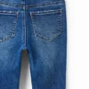 Jeans lunghi a zampa ricamati Jeans lunghi a zampa ricamati