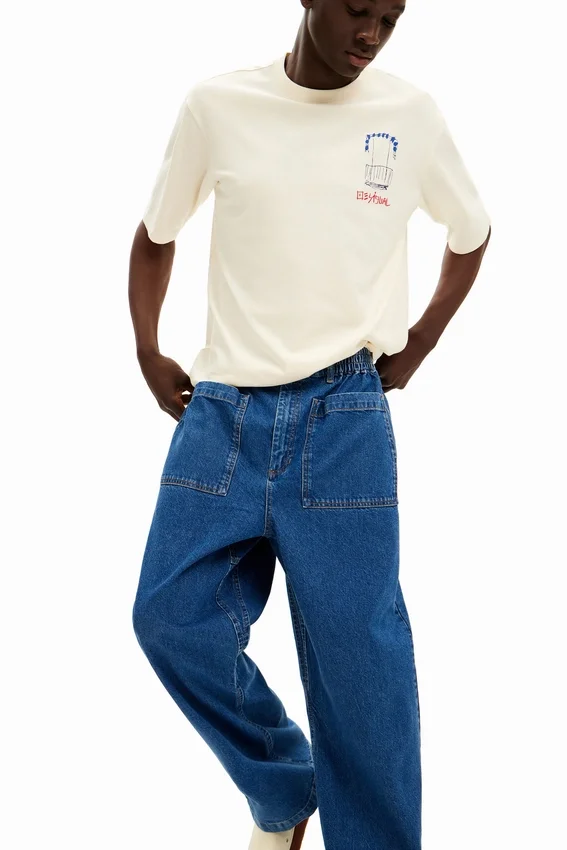 Jeans lunghi con tasche Jeans lunghi con tasche