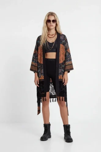 Kimono con nappine etniche