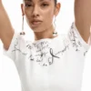 Maglietta a costine con scritta