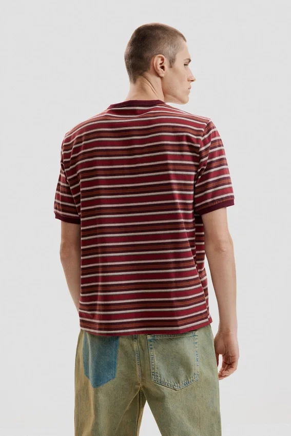 Maglietta a righe in maglia Maglietta a righe in maglia
