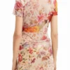 Maglietta con fiori in tulle