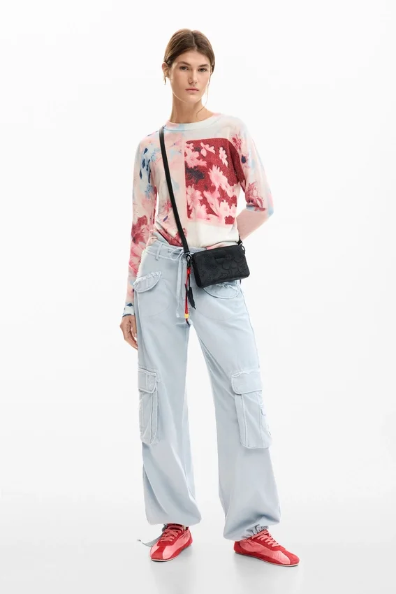 Maglione a maglia fine con stampa collage Maglione a maglia fine con stampa collage