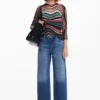 Maglione a righe ondulate