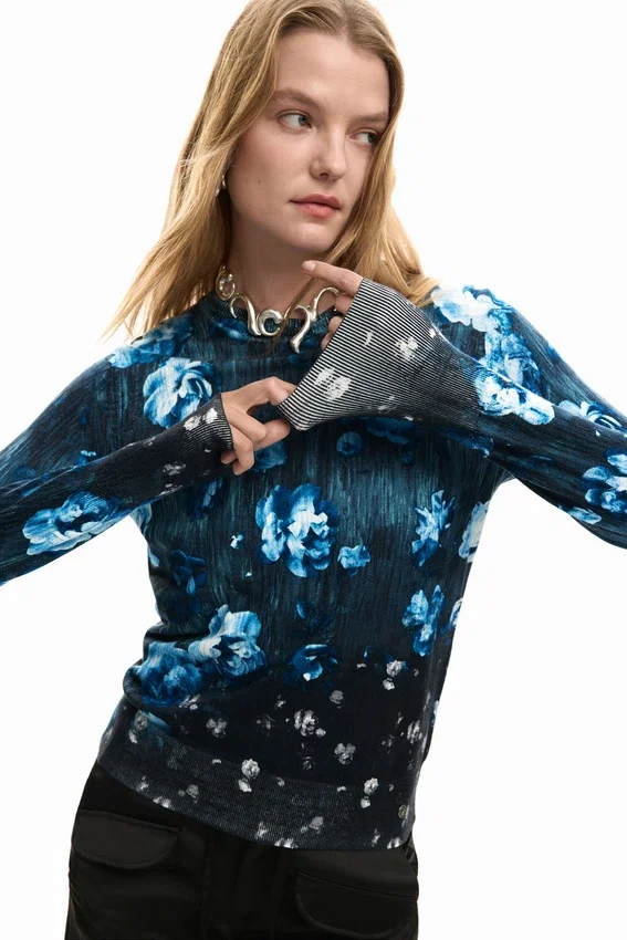Maglione a trama fine con motivi floreali Maglione a trama fine con motivi floreali