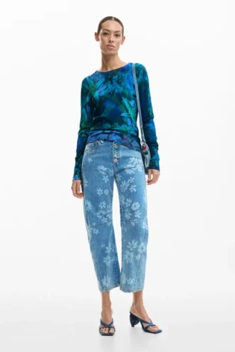 Maglione con delicati motivi floreali