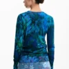 Maglione con delicati motivi floreali Maglione con delicati motivi floreali