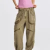 Pantaloni cargo