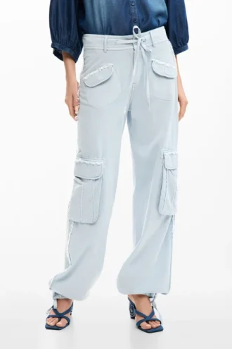 Pantaloni cargo con tasche